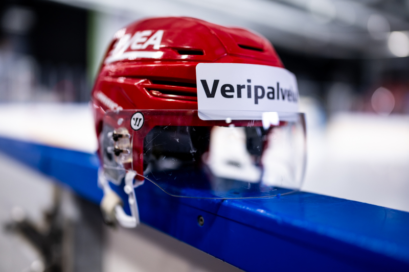 Veripalvelun punaiset kypärät marraskuussa